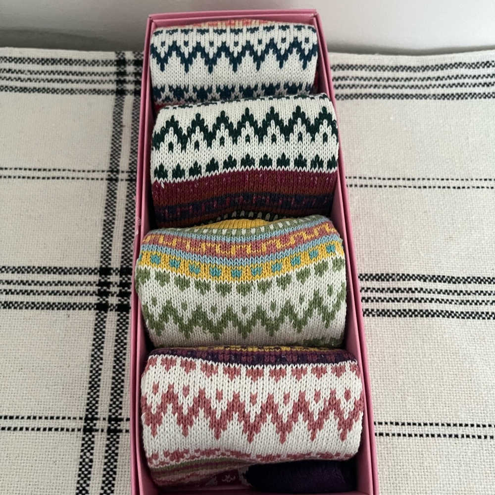 Cute Winter Socks (4 pairs)